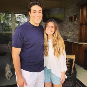 Meet your Posher, Halie